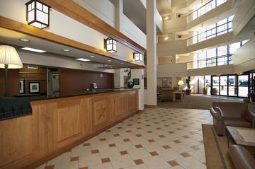 H I Express & Suites San Antonio Medical-Six Flags Buitenkant foto