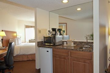 H I Express & Suites San Antonio Medical-Six Flags Buitenkant foto