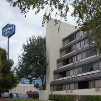H I Express & Suites San Antonio Medical-Six Flags Buitenkant foto